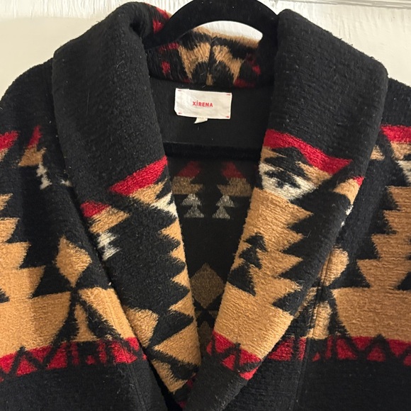 XiRENA Women's Koda Jacket in Serrano- Black, Brown, and Red - Picture 3 of 12